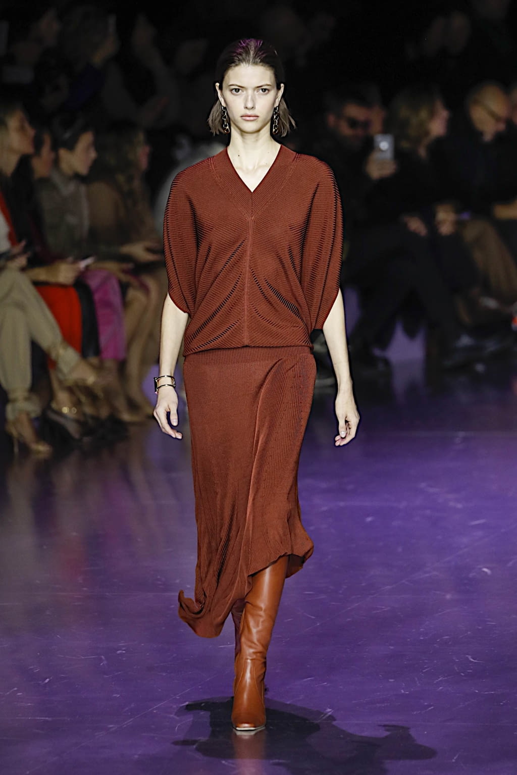 Fashion Week Milan Fall/Winter 2020 look 37 de la collection Boss womenswear