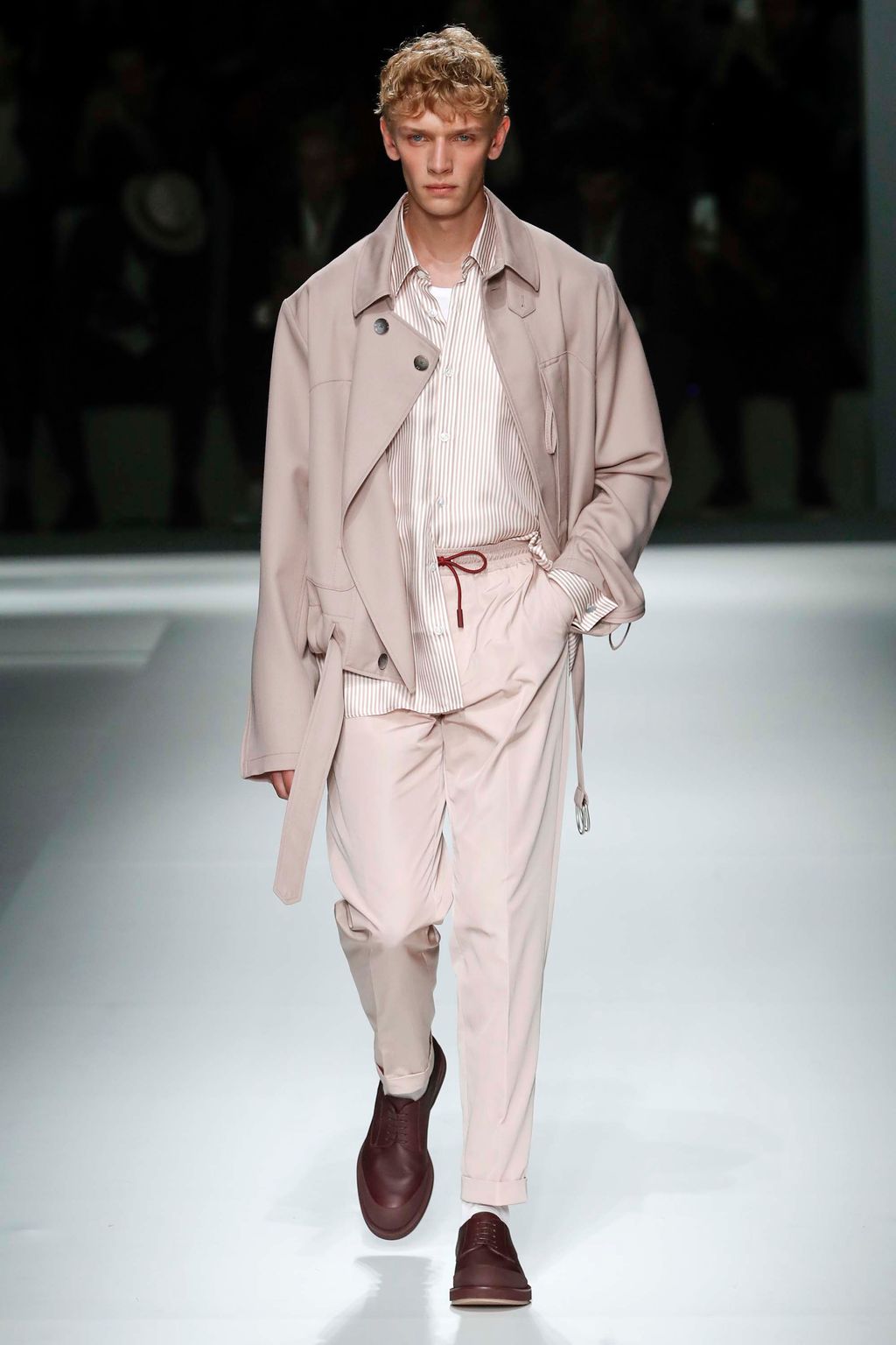 Fashion Week New York Spring/Summer 2019 look 3 from the Boss collection 女装