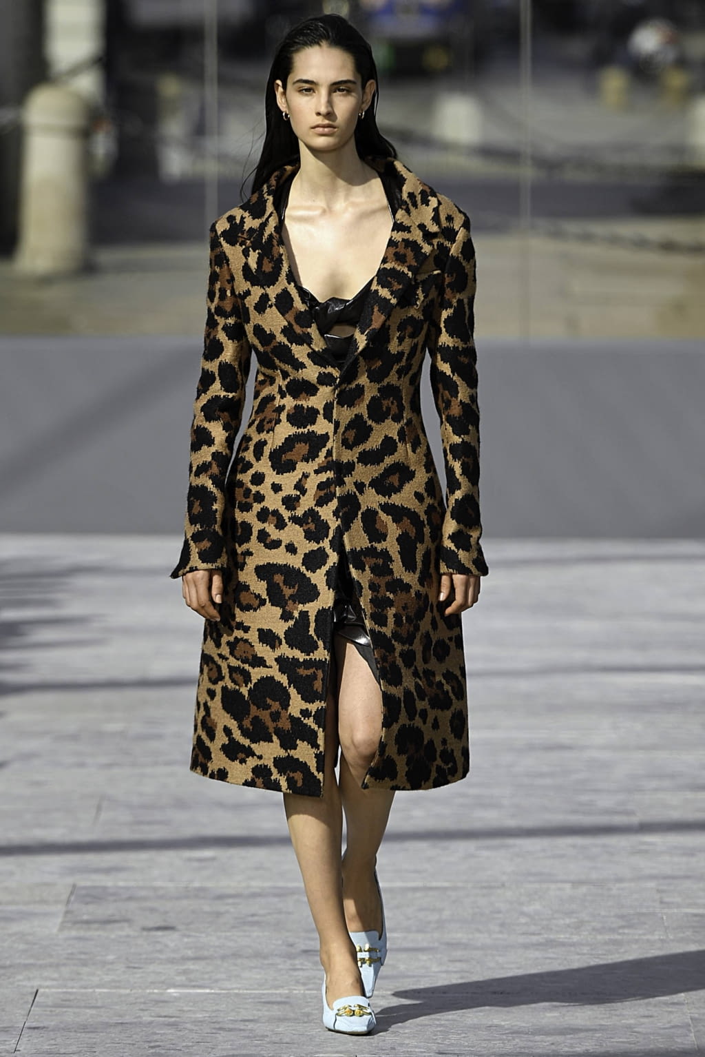 Fashion Week Milan Fall/Winter 2019 look 14 from the Bottega Veneta collection womenswear