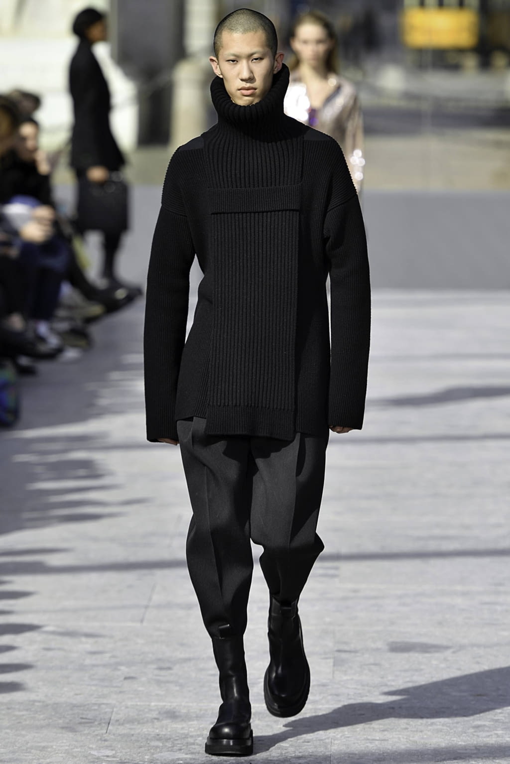 Fashion Week Milan Fall/Winter 2019 look 20 from the Bottega Veneta collection menswear