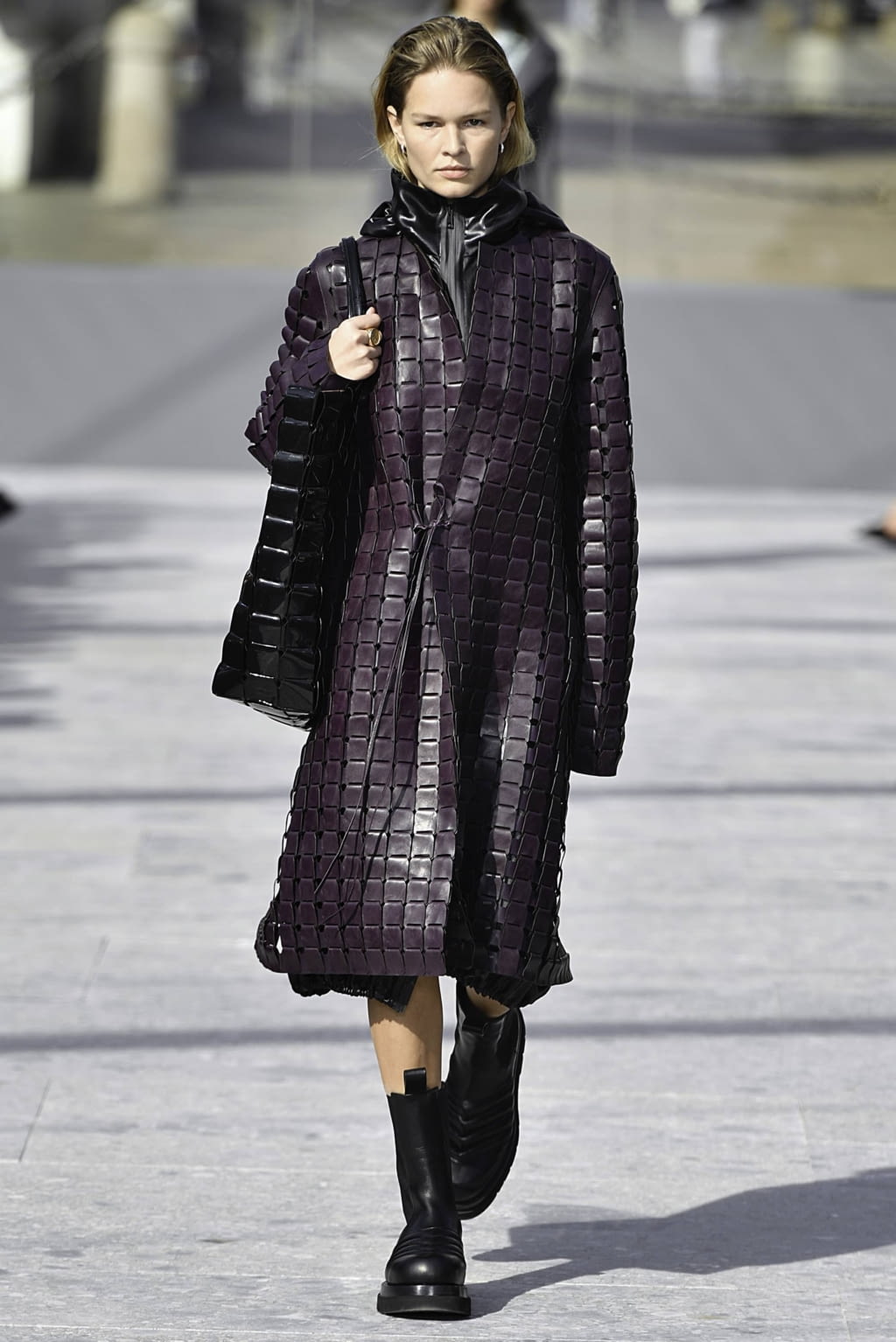 Fashion Week Milan Fall/Winter 2019 look 25 from the Bottega Veneta collection womenswear