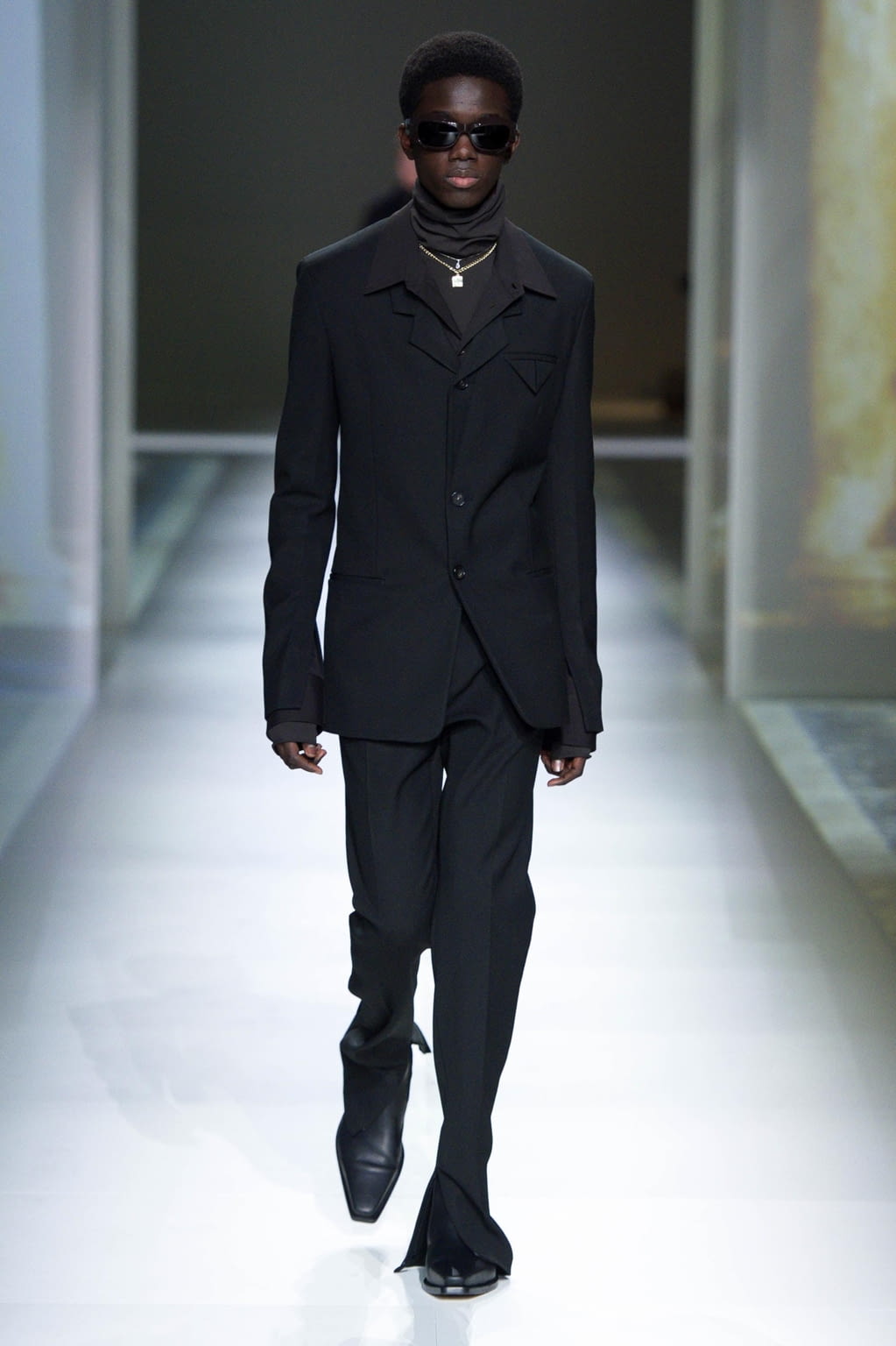 Fashion Week Milan Fall/Winter 2020 look 2 de la collection Bottega Veneta womenswear