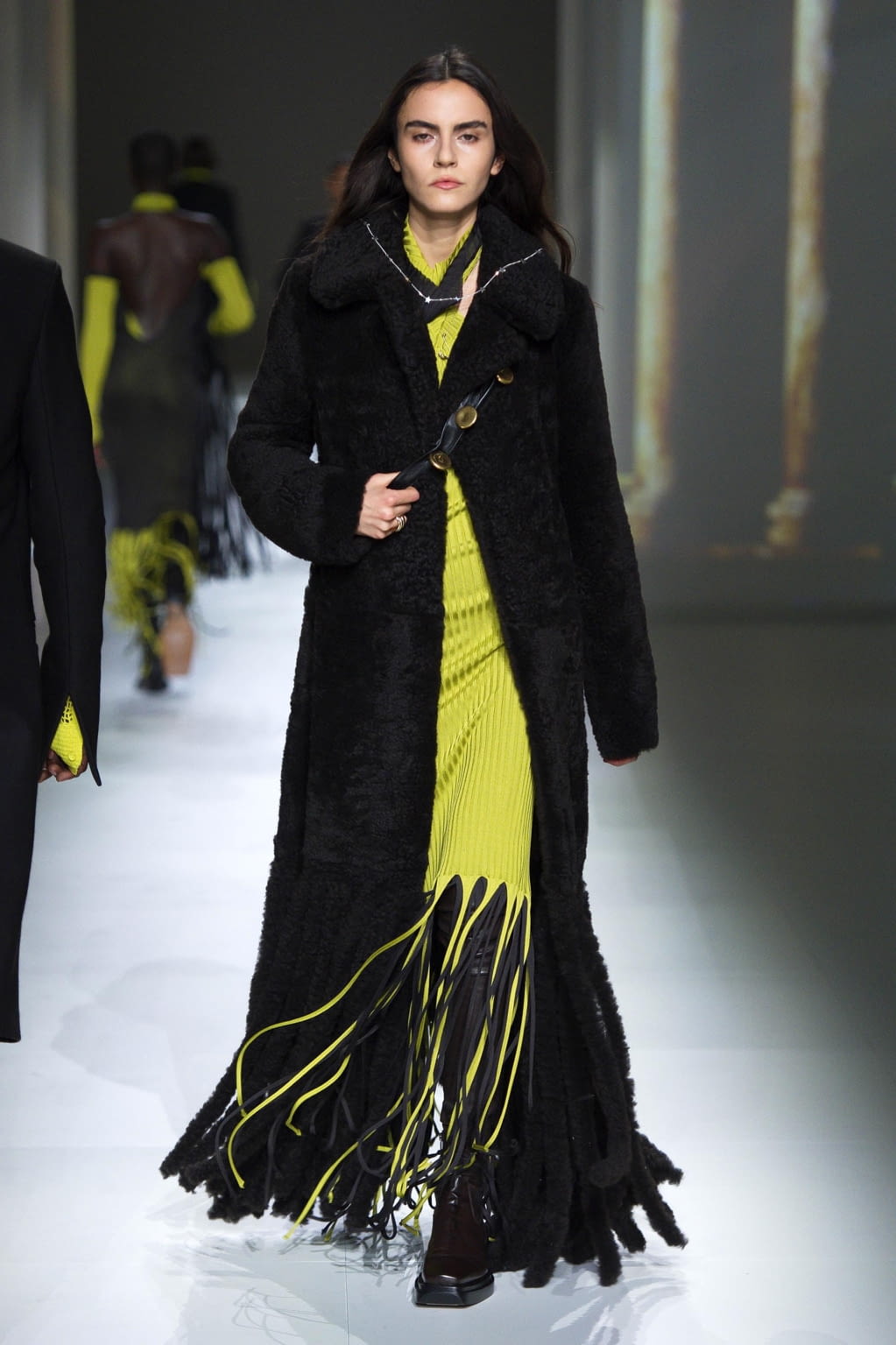 Fashion Week Milan Fall/Winter 2020 look 15 from the Bottega Veneta collection 女装