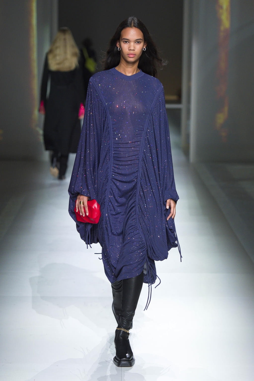 Fashion Week Milan Fall/Winter 2020 look 27 from the Bottega Veneta collection womenswear