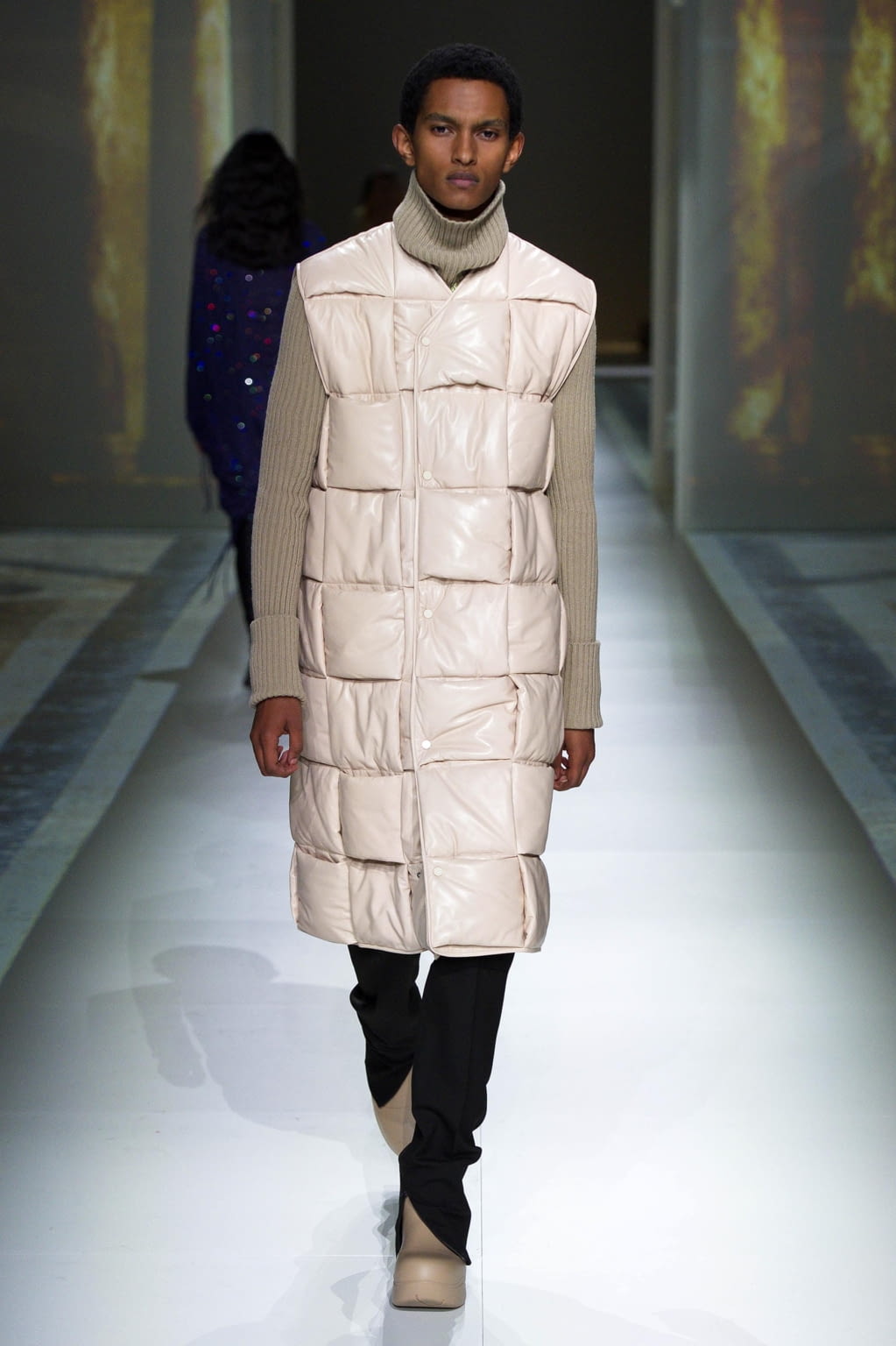 Fashion Week Milan Fall/Winter 2020 look 34 from the Bottega Veneta collection womenswear
