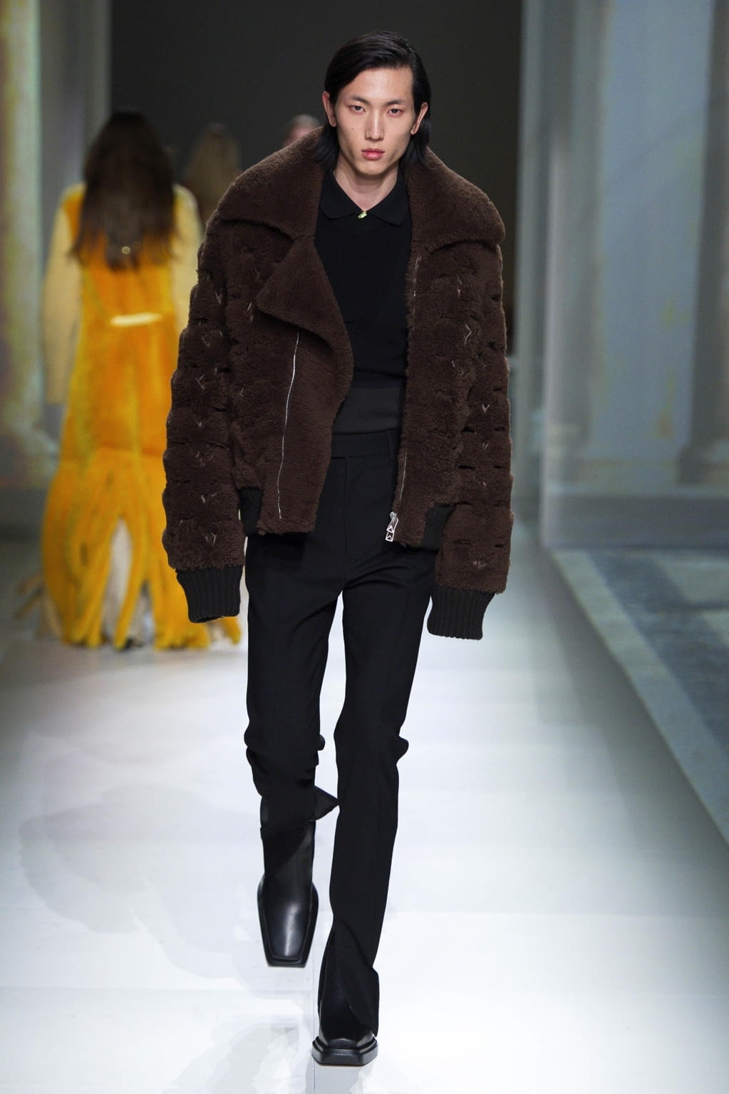 Fashion Week Milan Fall/Winter 2020 look 50 from the Bottega Veneta collection 女装