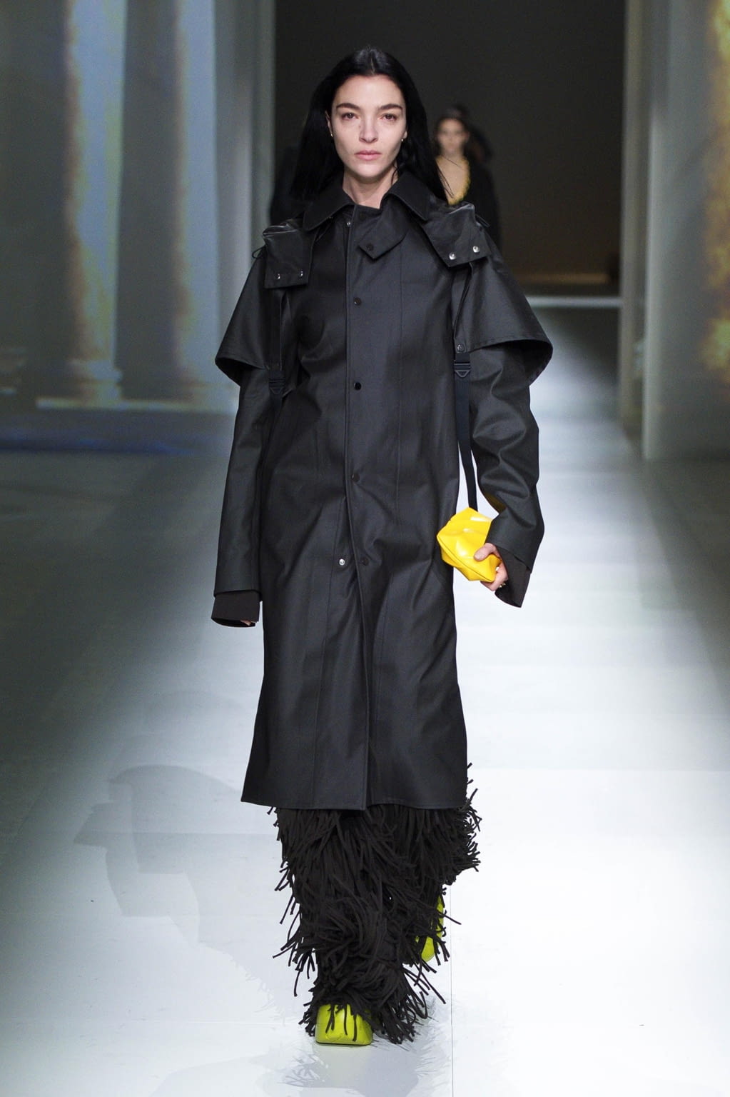 Fashion Week Milan Fall/Winter 2020 look 57 from the Bottega Veneta collection 女装