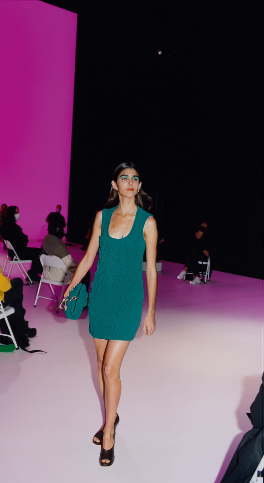Fashion Week Milan Spring/Summer 2021 look 35 from the Bottega Veneta collection 女装
