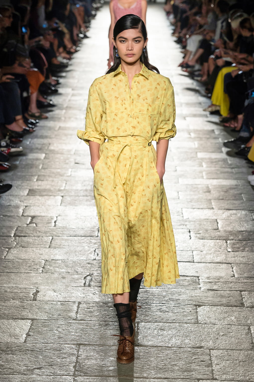 Fashion Week Milan Spring/Summer 2017 look 71 de la collection Bottega Veneta womenswear