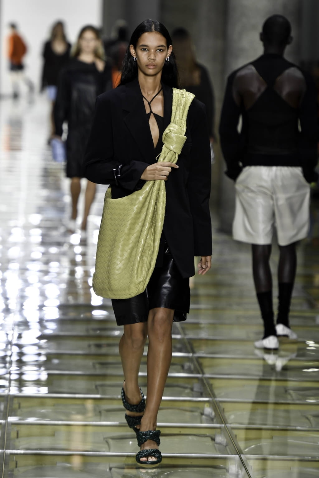 Fashion Week Milan Spring/Summer 2020 look 33 de la collection Bottega Veneta womenswear