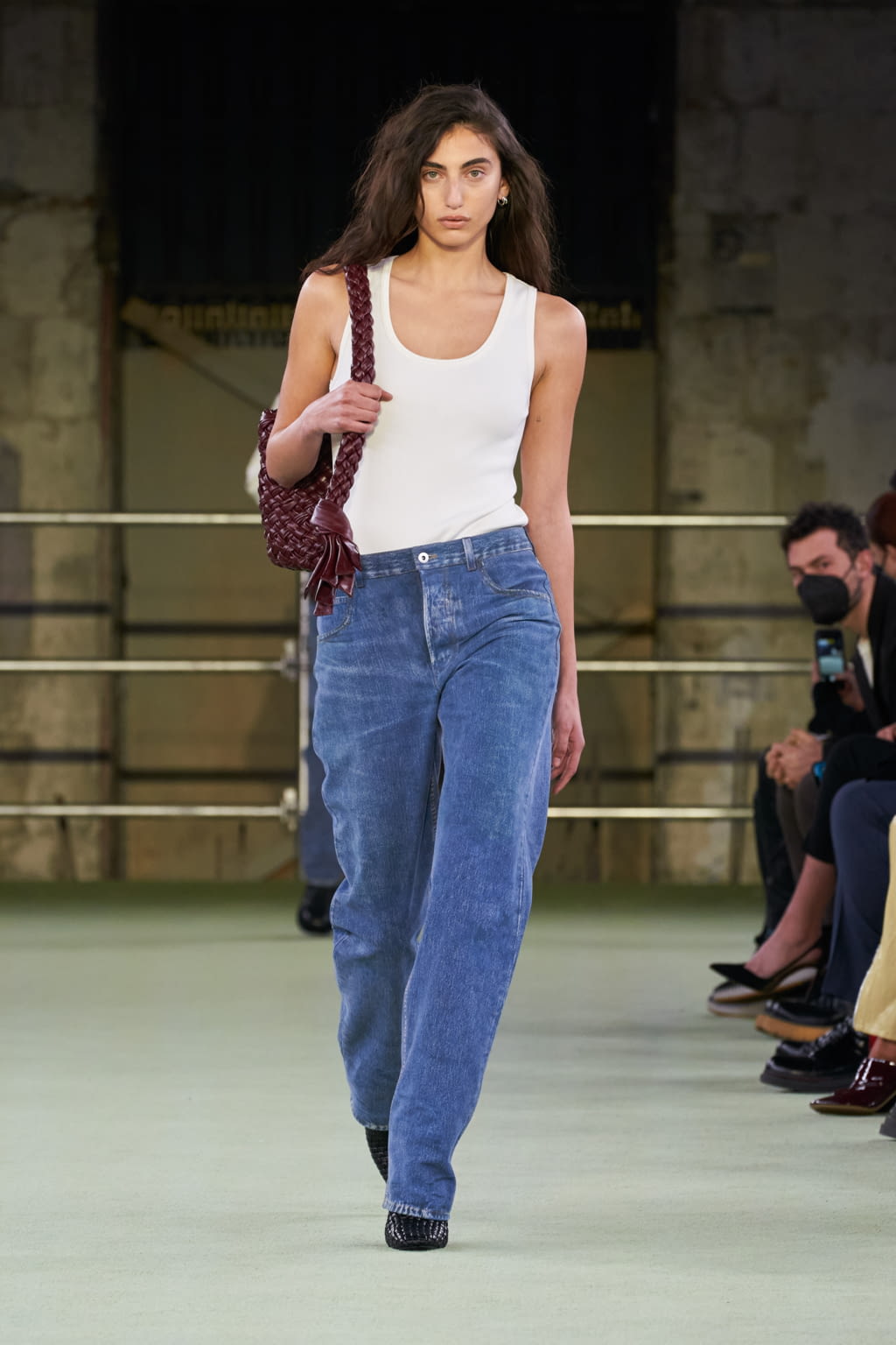 Fashion Week Milan Fall/Winter 2022 look 1 from the Bottega Veneta collection womenswear