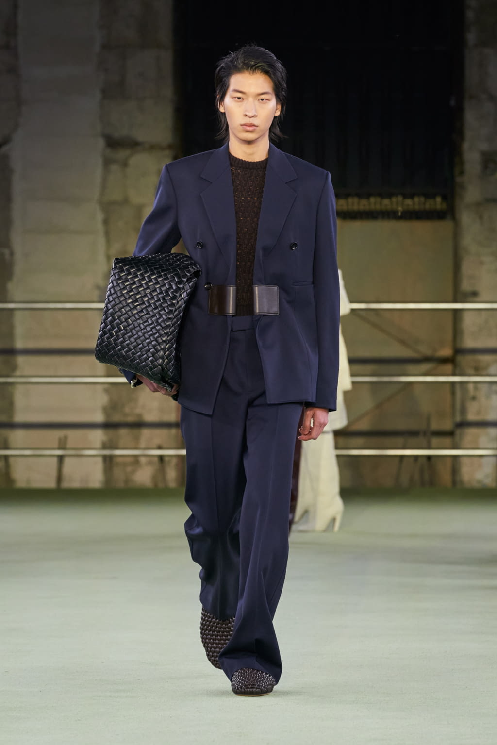 Fashion Week Milan Fall/Winter 2022 look 6 from the Bottega Veneta collection womenswear