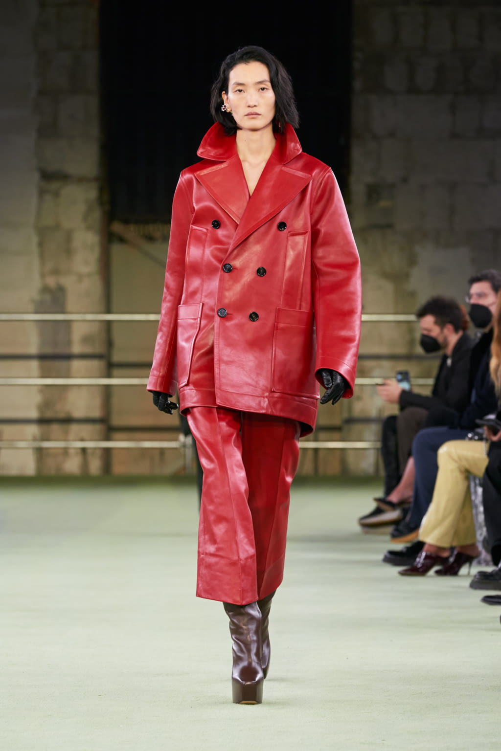 Fashion Week Milan Fall/Winter 2022 look 20 from the Bottega Veneta collection 女装
