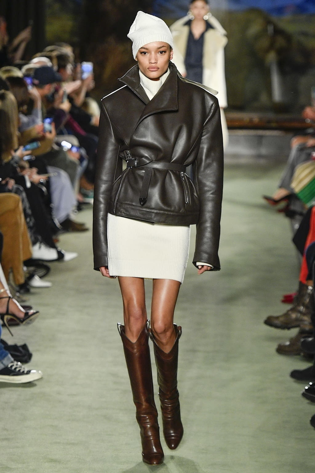 Fashion Week New York Fall/Winter 2020 look 14 de la collection Brandon Maxwell womenswear