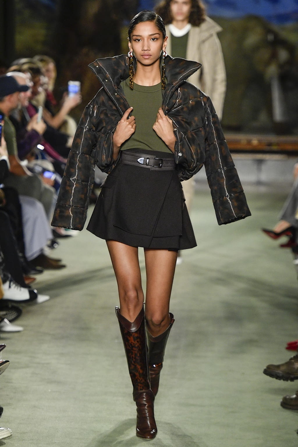 Fashion Week New York Fall/Winter 2020 look 23 de la collection Brandon Maxwell womenswear