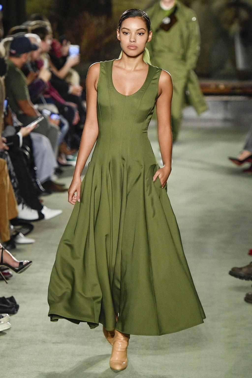 Fashion Week New York Fall/Winter 2020 look 27 from the Brandon Maxwell collection womenswear