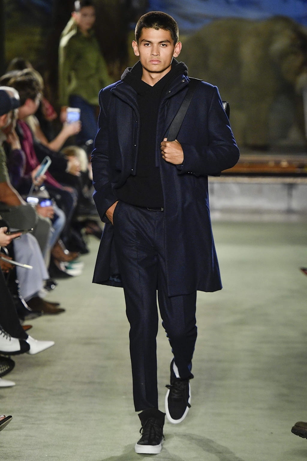 Fashion Week New York Fall/Winter 2020 look 36 de la collection Brandon Maxwell womenswear