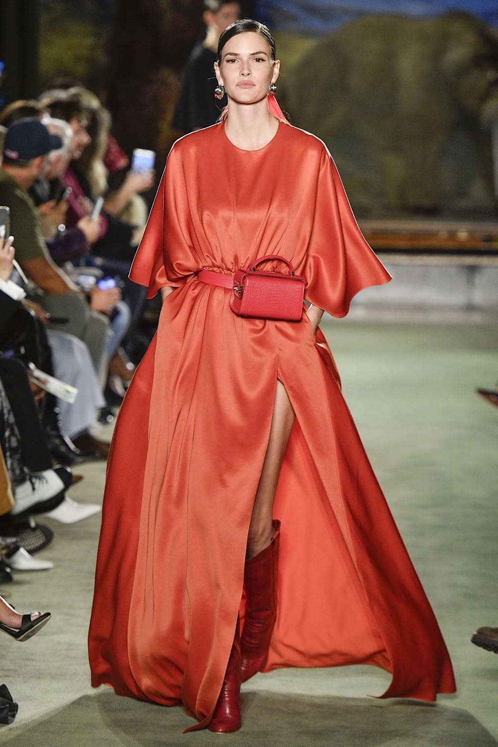 Fashion Week New York Fall/Winter 2020 look 41 from the Brandon Maxwell collection 女装