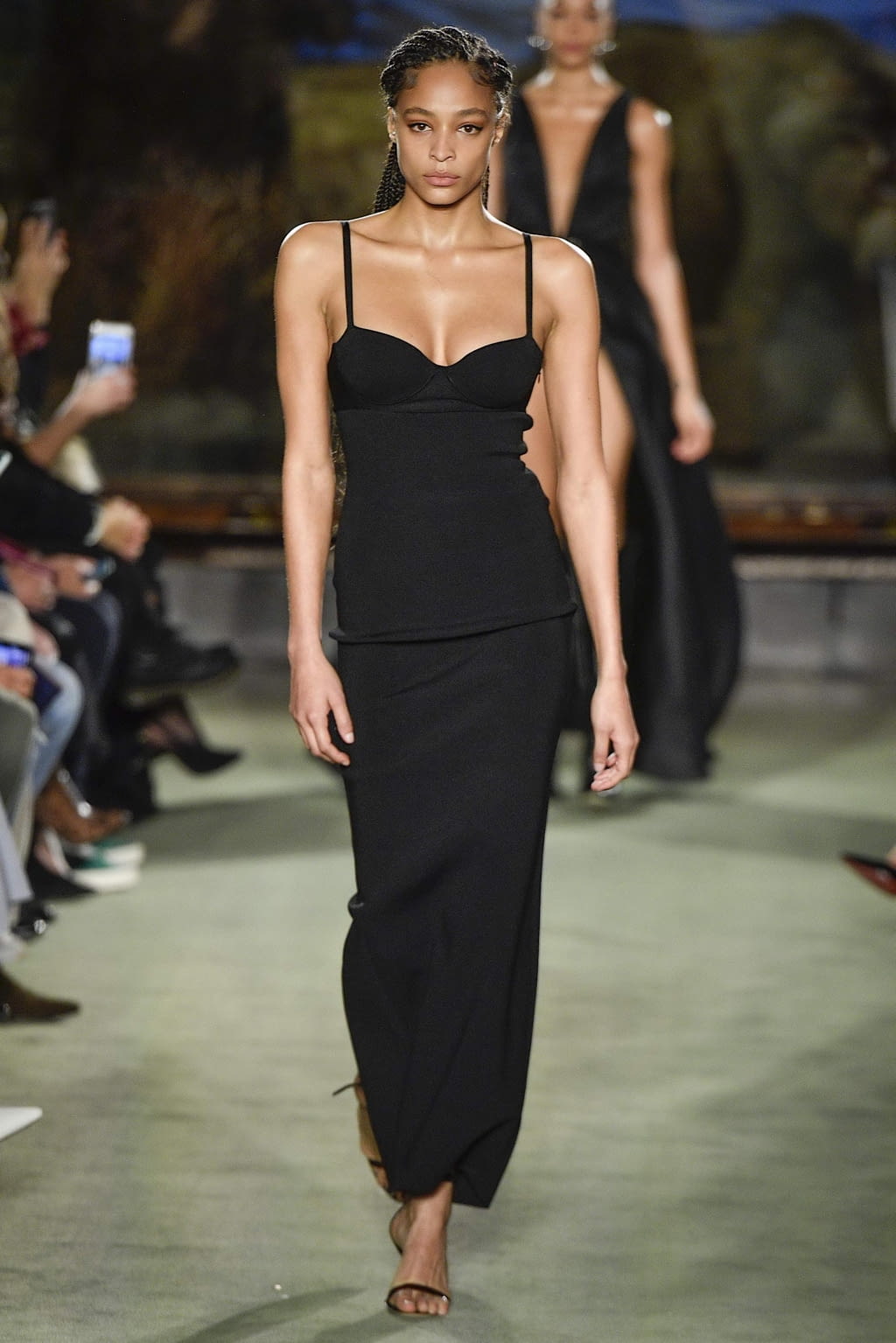 Fashion Week New York Fall/Winter 2020 look 43 from the Brandon Maxwell collection 女装
