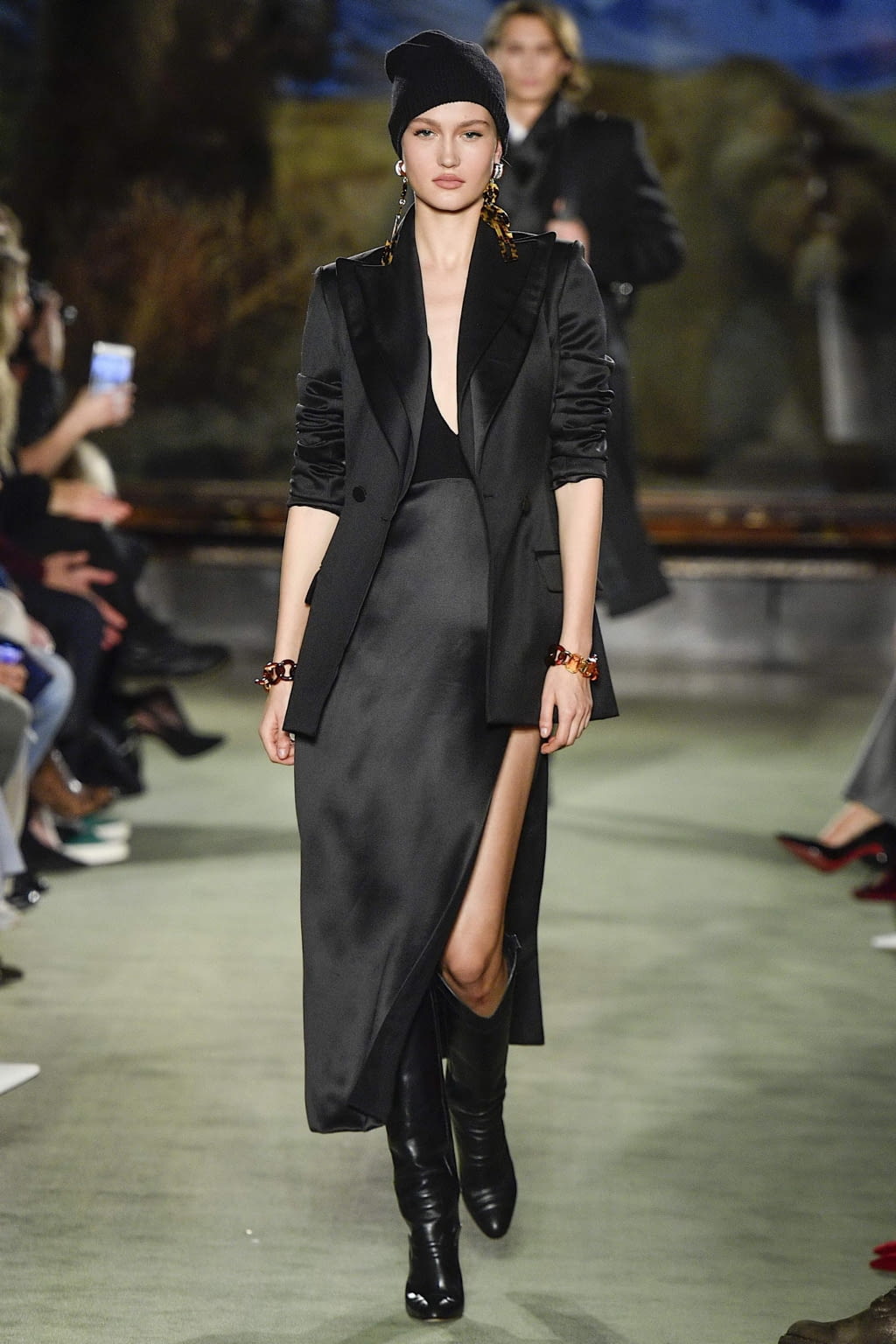 Fashion Week New York Fall/Winter 2020 look 45 from the Brandon Maxwell collection 女装