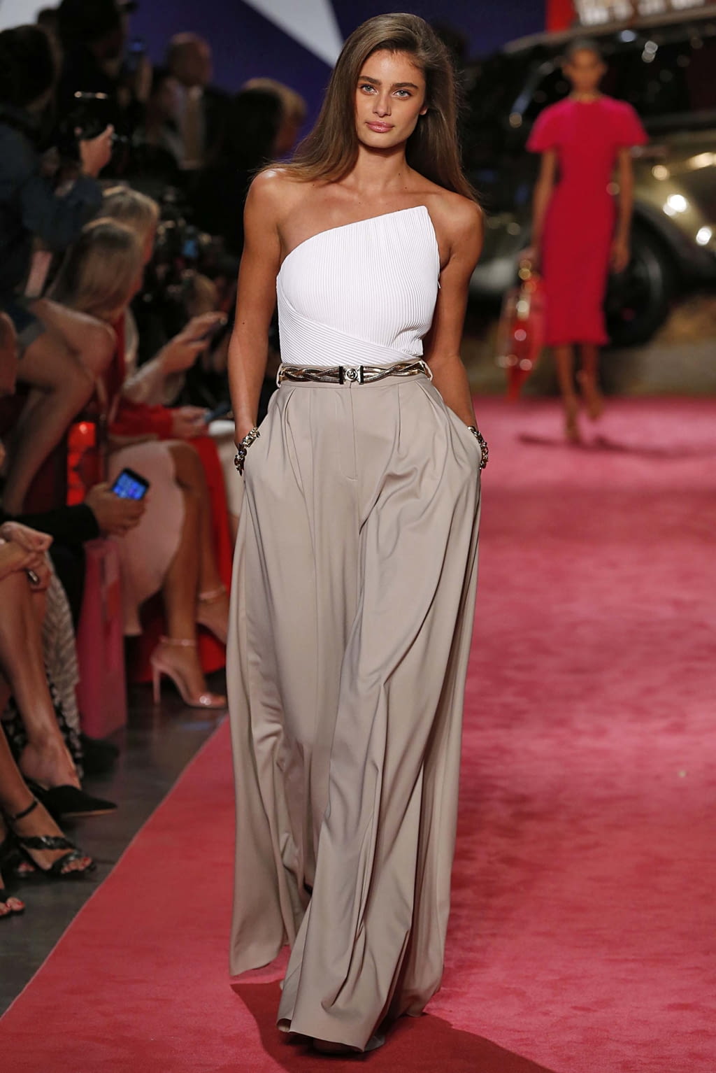 Fashion Week New York Spring/Summer 2019 look 31 from the Brandon Maxwell collection womenswear