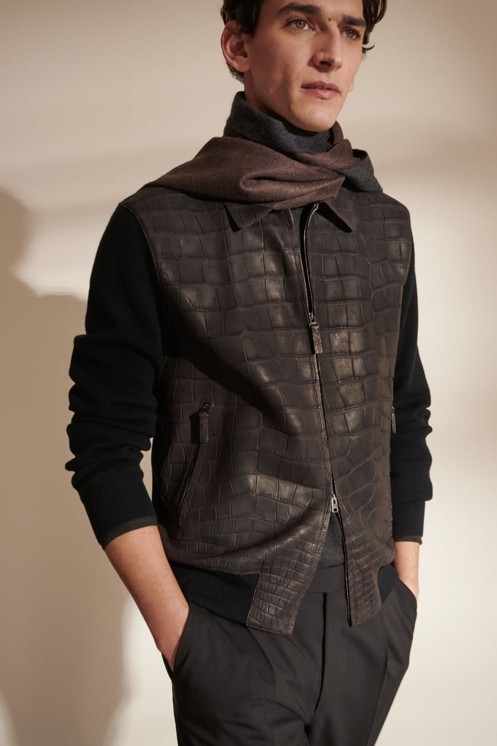 Fashion Week Milan Fall/Winter 2021 look 8 de la collection Brioni menswear