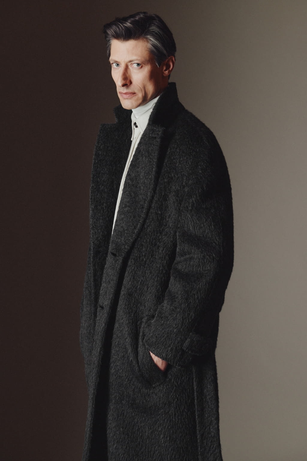Fashion Week Milan Fall/Winter 2022 look 12 from the Brioni collection menswear