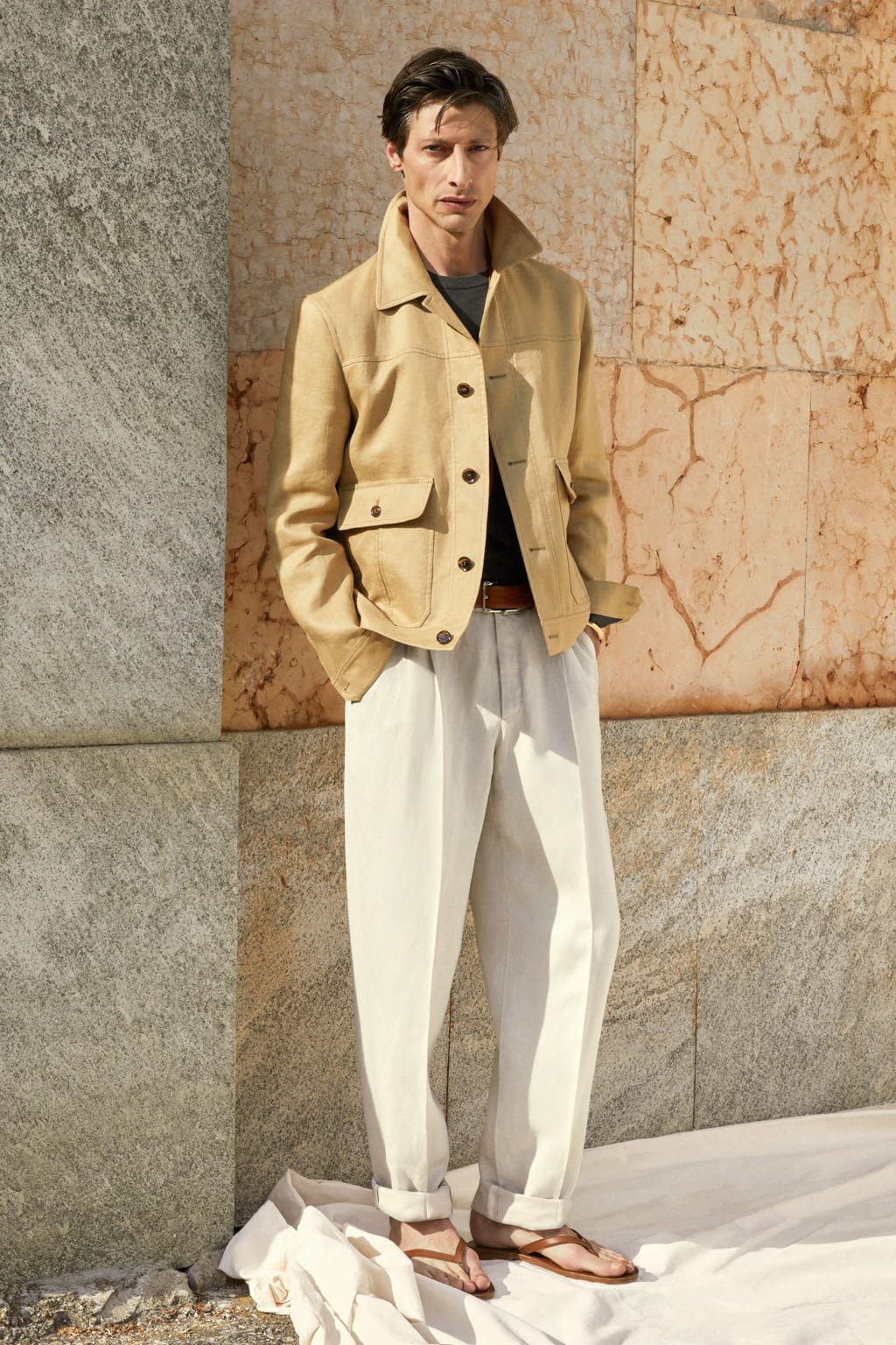 Fashion Week Milan Spring/Summer 2022 look 9 from the Brioni collection 男装
