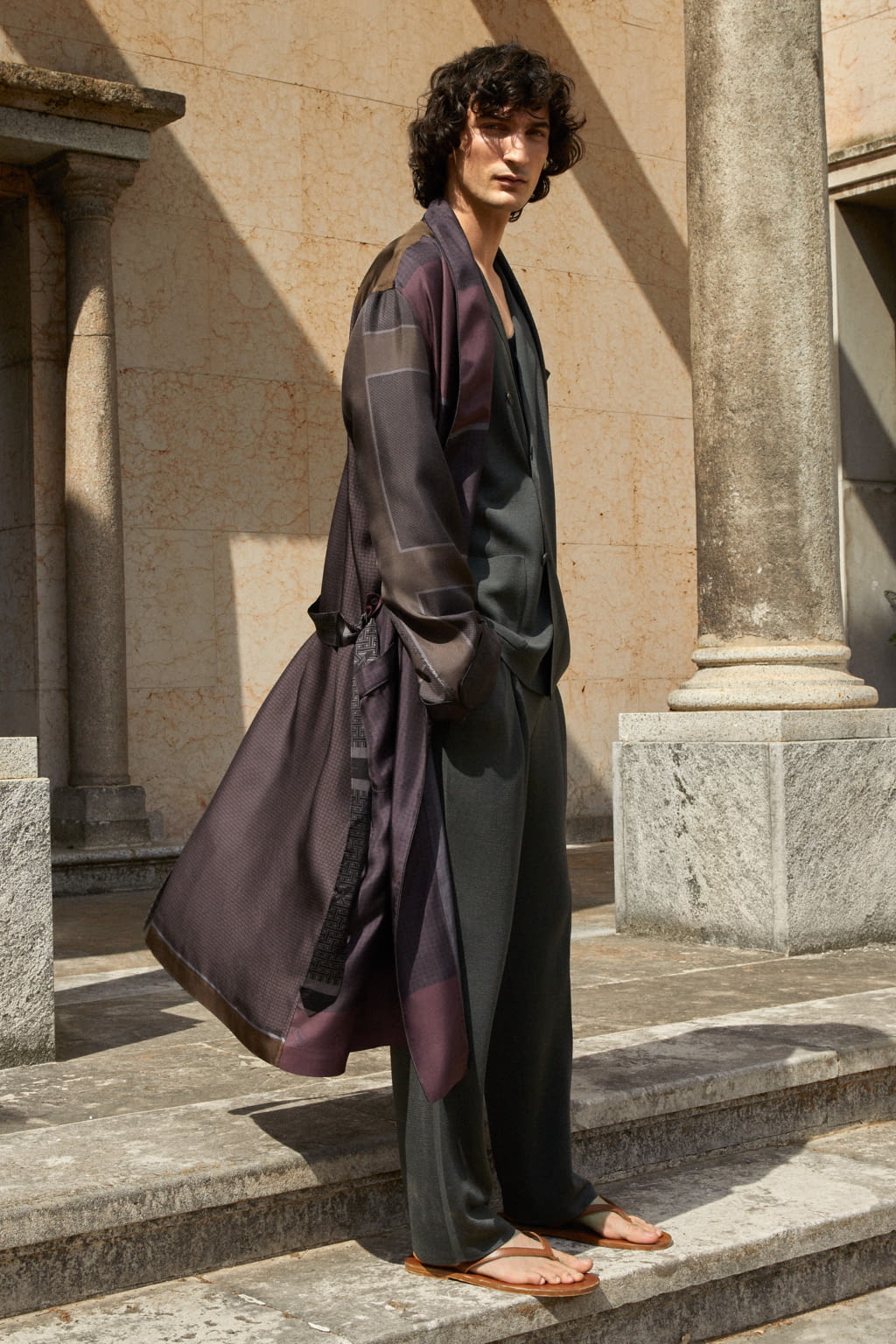 Fashion Week Milan Spring/Summer 2022 look 10 from the Brioni collection menswear