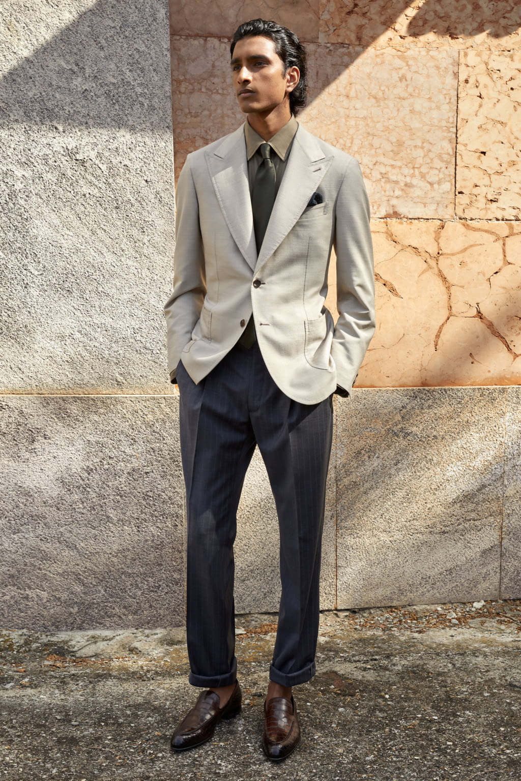 Fashion Week Milan Spring/Summer 2022 look 28 from the Brioni collection menswear