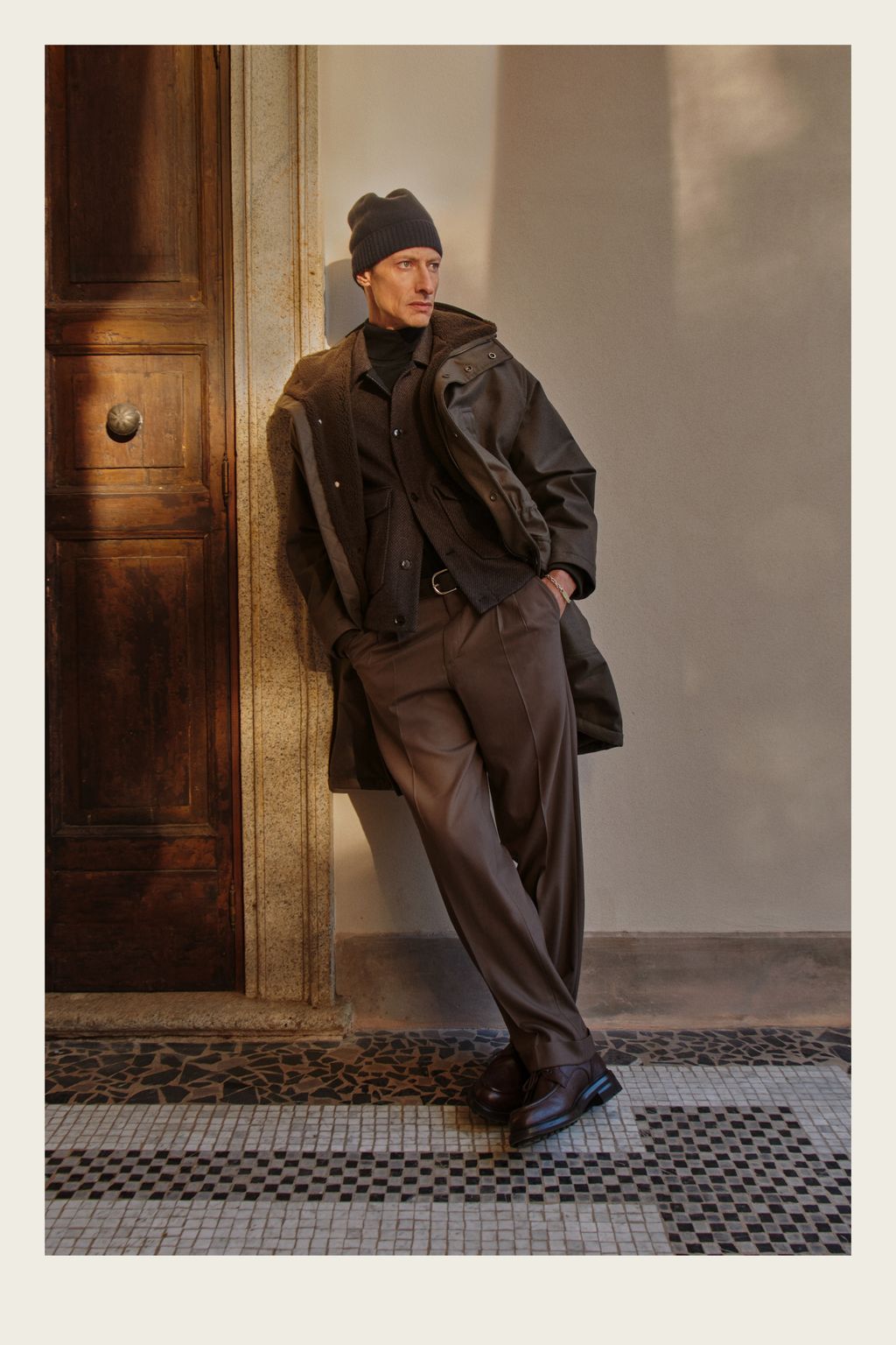 Fashion Week Milan Fall/Winter 2023 look 6 de la collection Brioni menswear