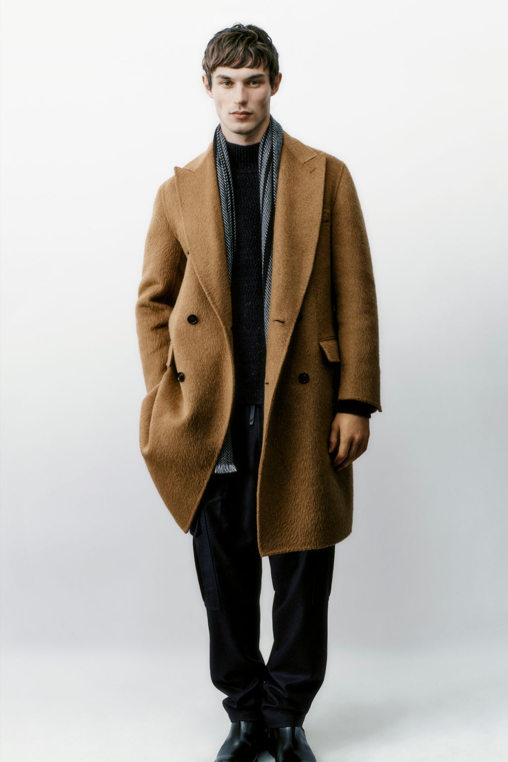 Fashion Week Milan Fall/Winter 2024 look 12 from the Brioni collection menswear