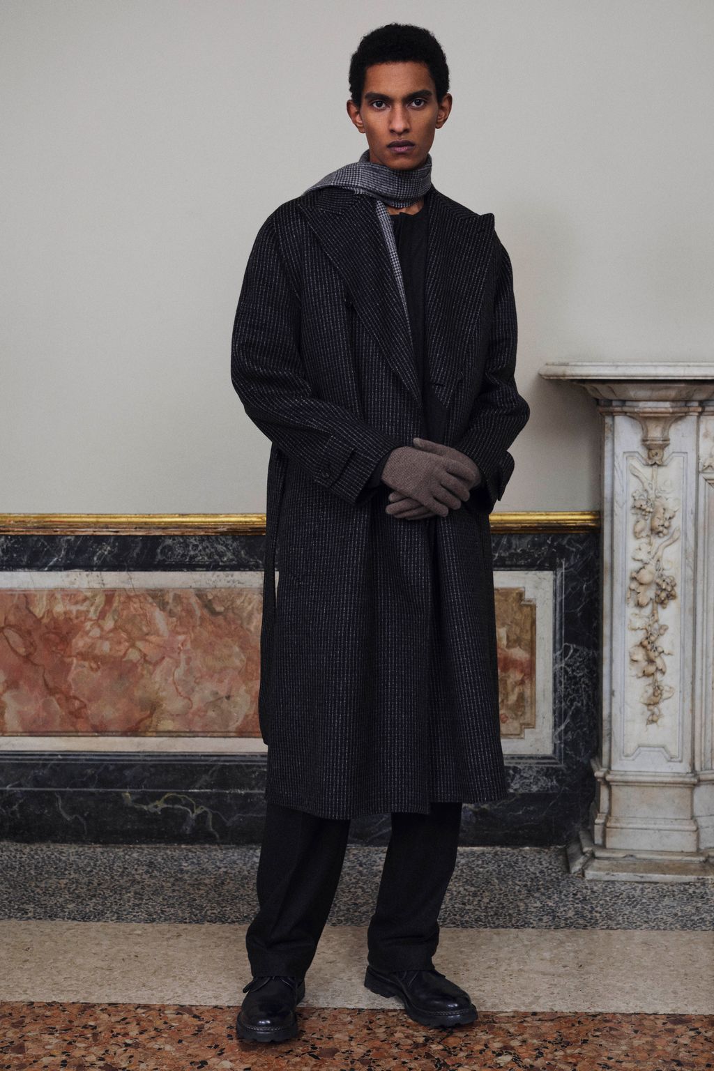 Fashion Week Milan Fall/Winter 2025 look 11 de la collection Brioni menswear