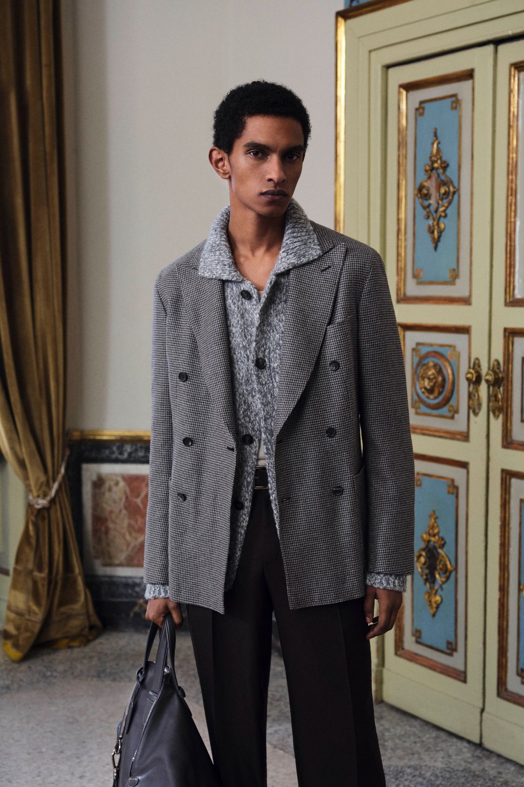 Fashion Week Milan Fall/Winter 2025 look 19 from the Brioni collection menswear