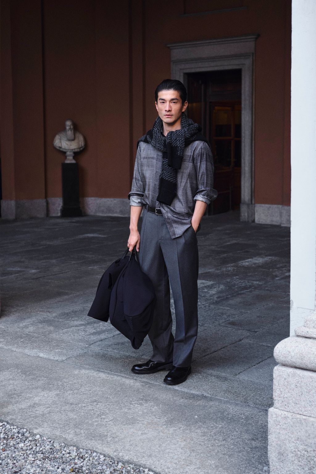 Fashion Week Milan Fall/Winter 2025 look 30 from the Brioni collection menswear