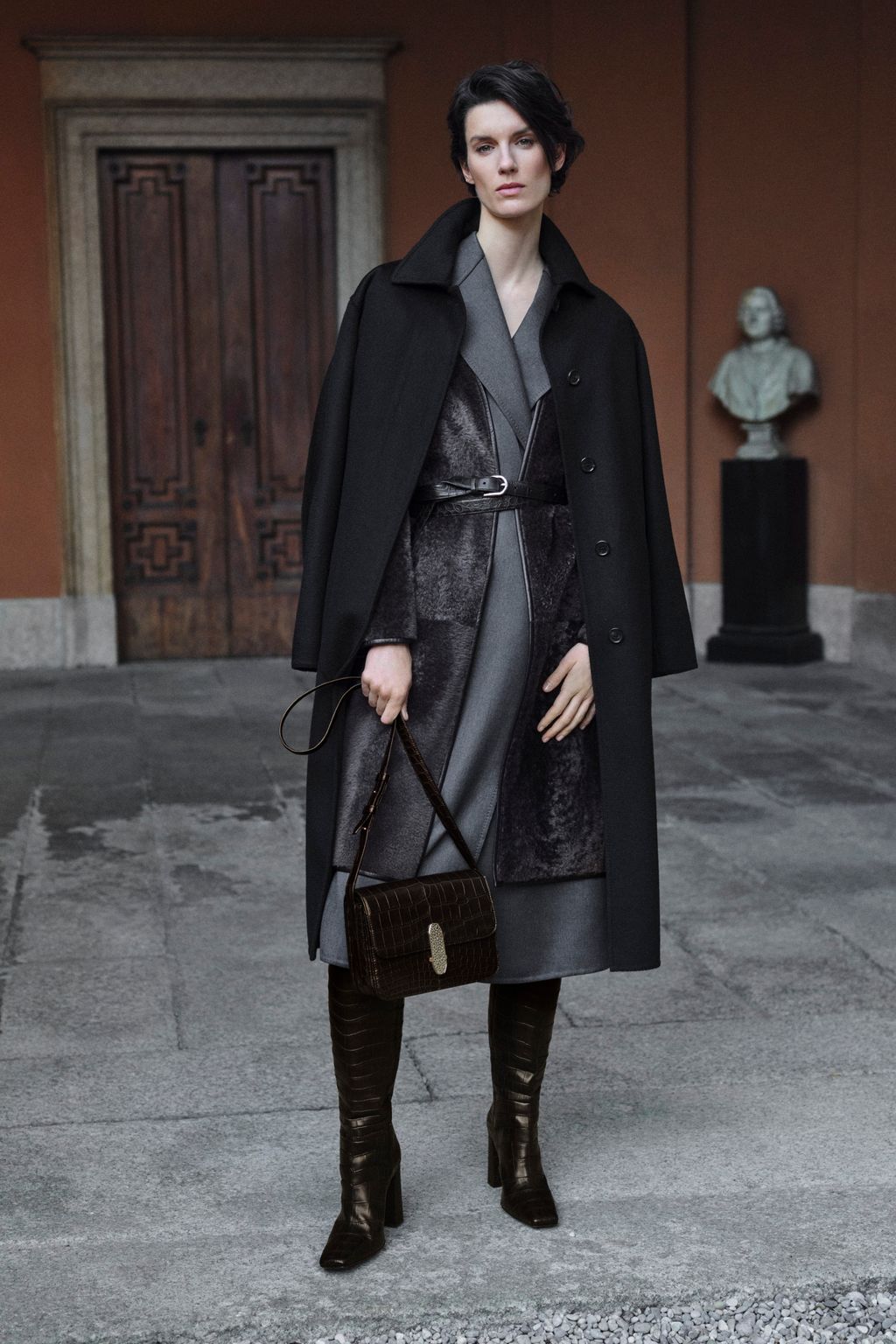 Fashion Week Milan Fall/Winter 2025 look 20 de la collection Brioni womenswear