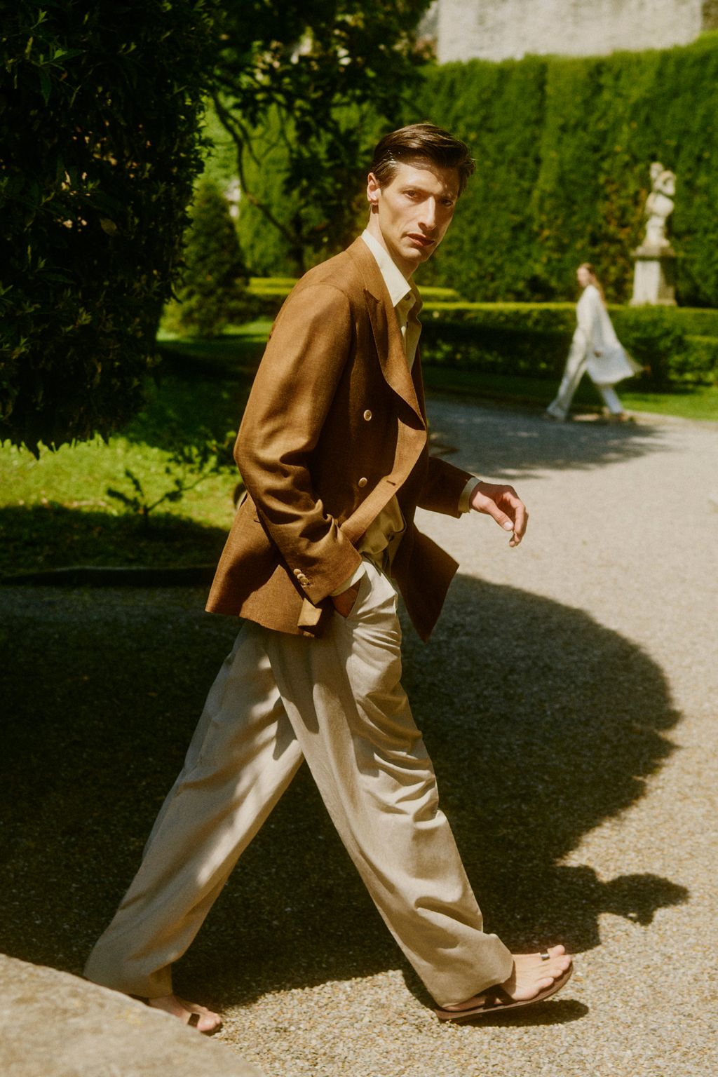 Fashion Week Milan Spring/Summer 2023 look 4 from the Brioni collection menswear
