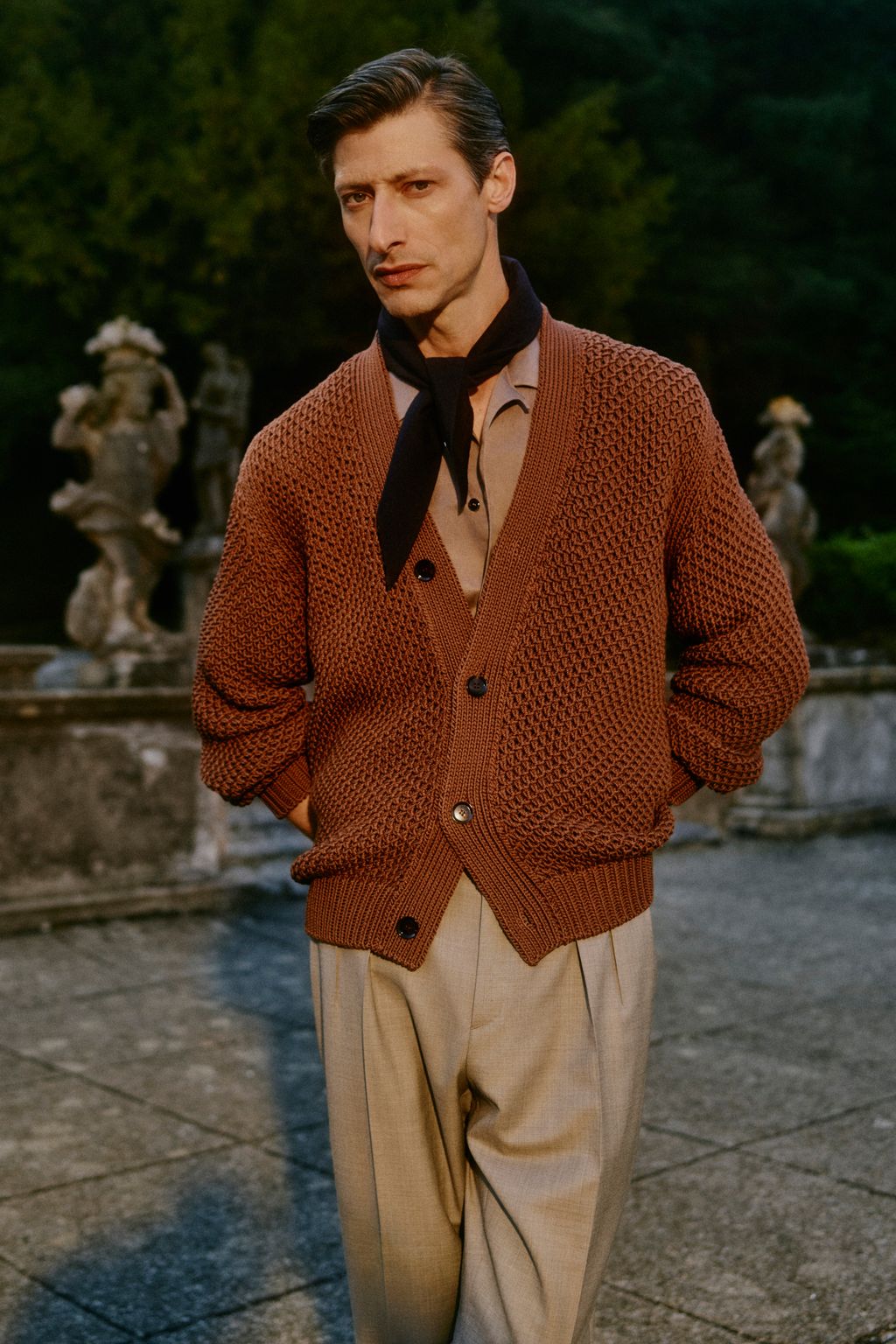 Fashion Week Milan Spring/Summer 2023 look 24 from the Brioni collection menswear