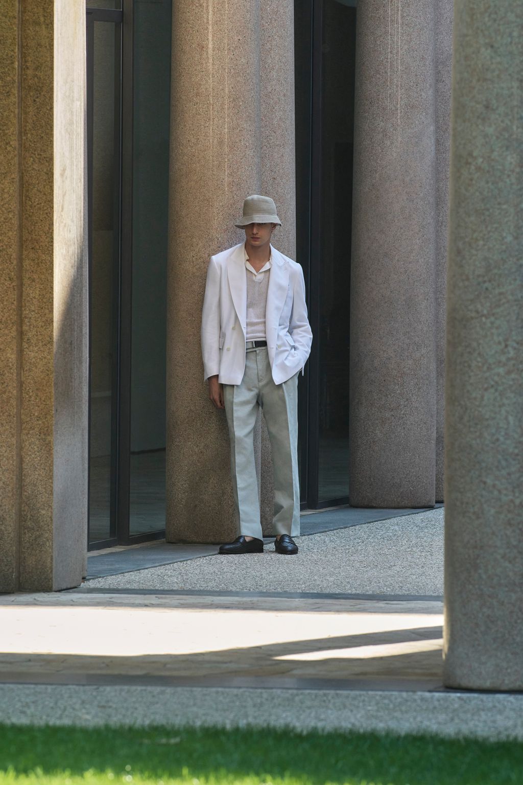 Fashion Week Milan Spring-Summer 2025 look 11 from the Brioni collection menswear