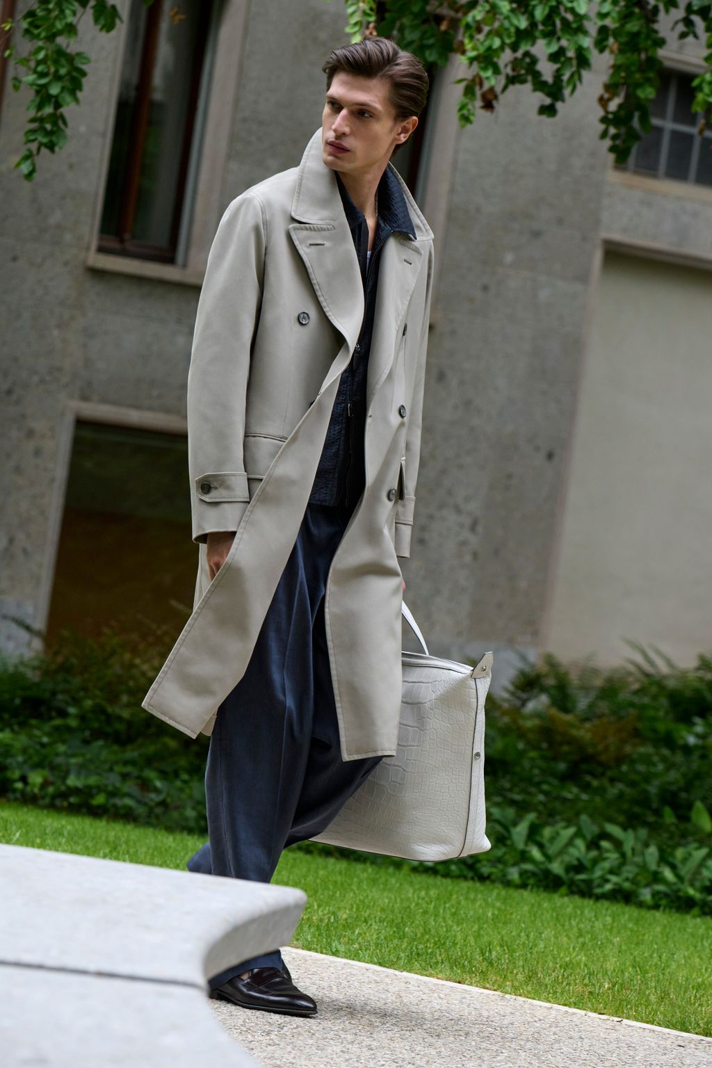 Fashion Week Milan Spring-Summer 2025 look 6 from the Brioni collection menswear