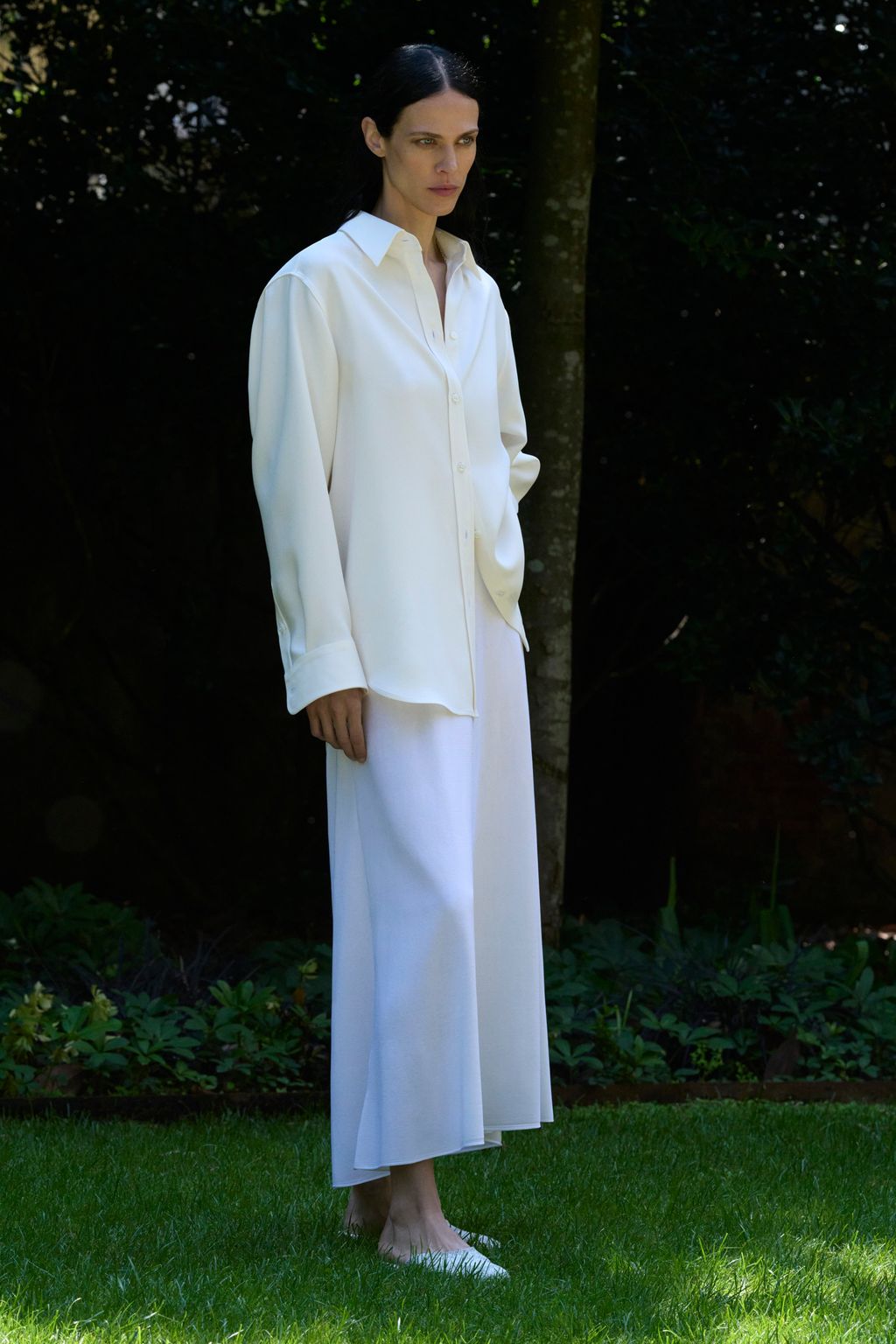 Fashion Week Milan Spring-Summer 2025 look 1 from the Brioni collection womenswear