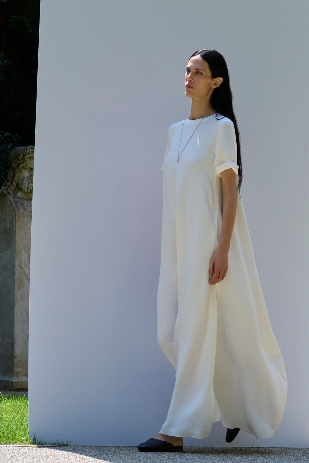 Fashion Week Milan Spring/Summer 2025 look 20 from the Brioni collection womenswear