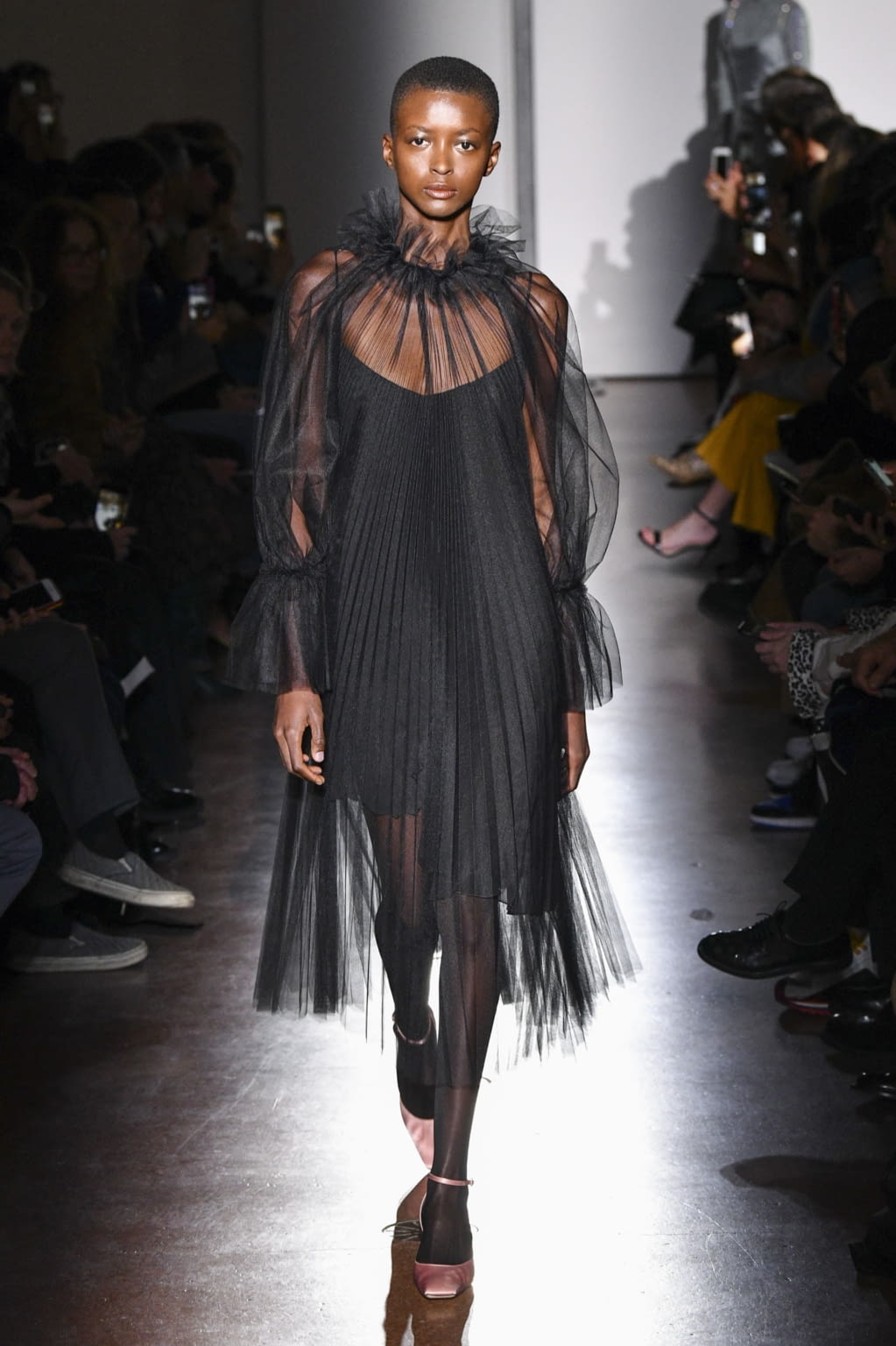 Fashion Week Milan Fall/Winter 2020 look 16 from the Brognano collection womenswear
