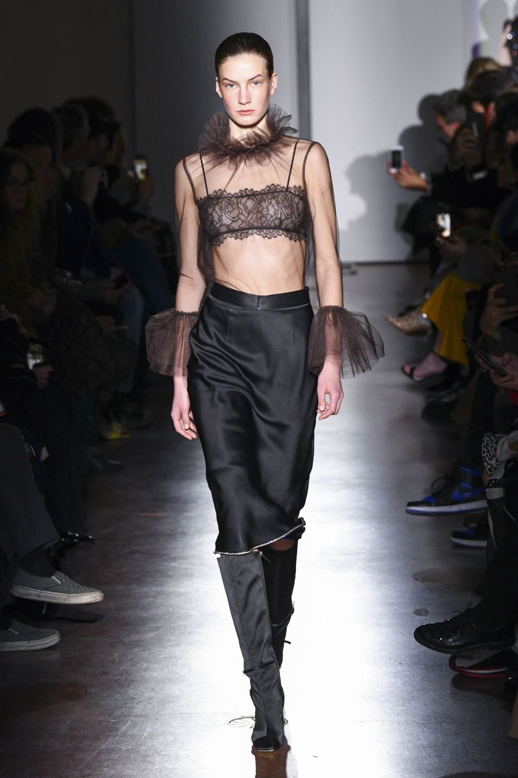 Fashion Week Milan Fall/Winter 2020 look 23 from the Brognano collection womenswear