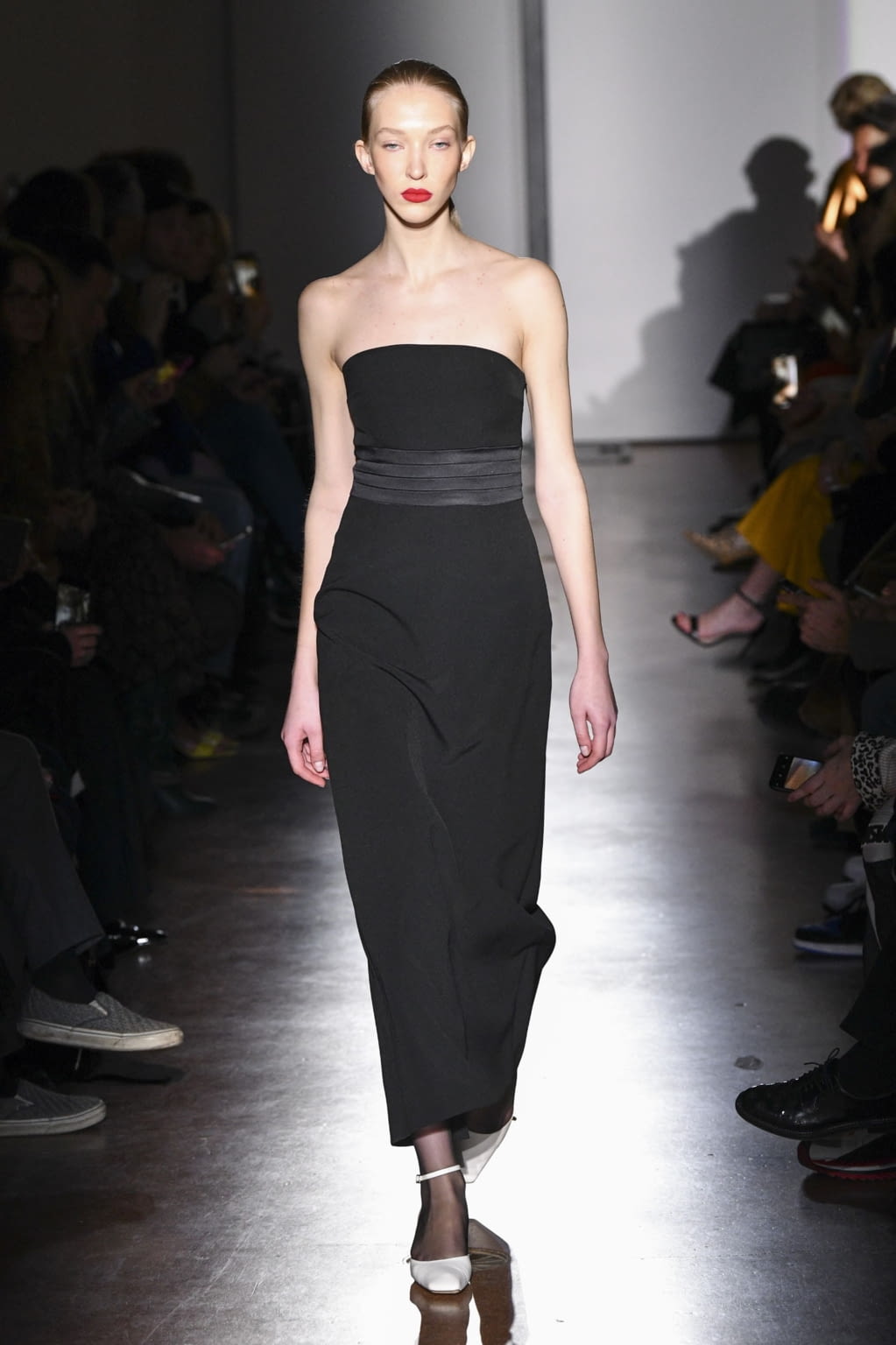 Fashion Week Milan Fall/Winter 2020 look 25 from the Brognano collection womenswear