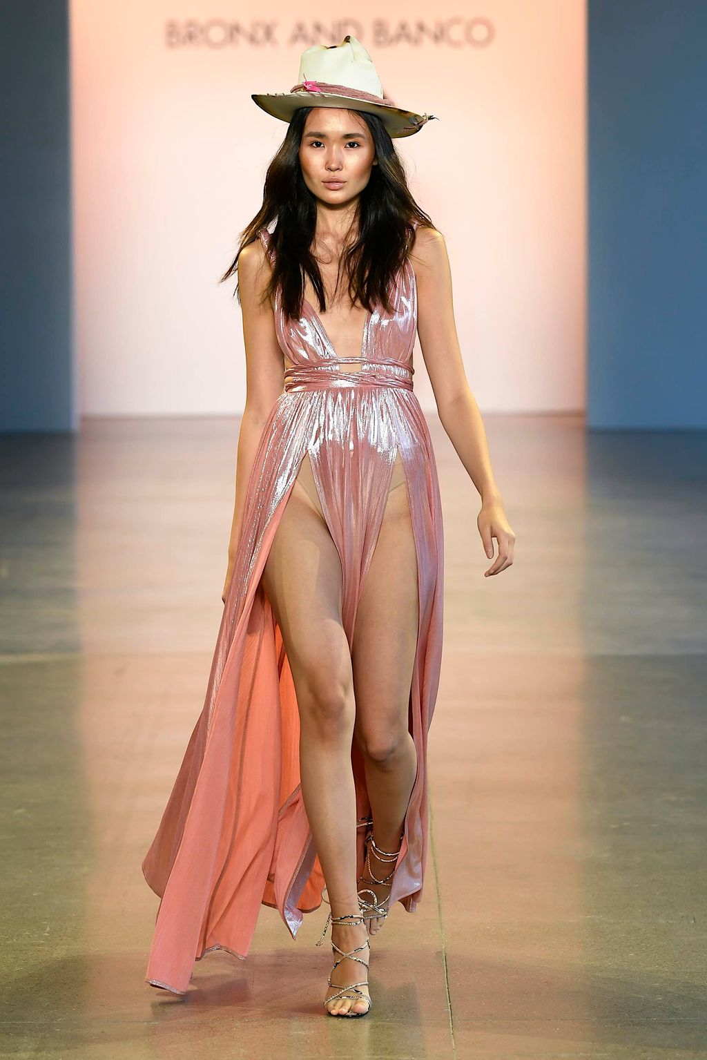 Fashion Week New York Spring/Summer 2020 look 35 de la collection Bronx & Banco womenswear