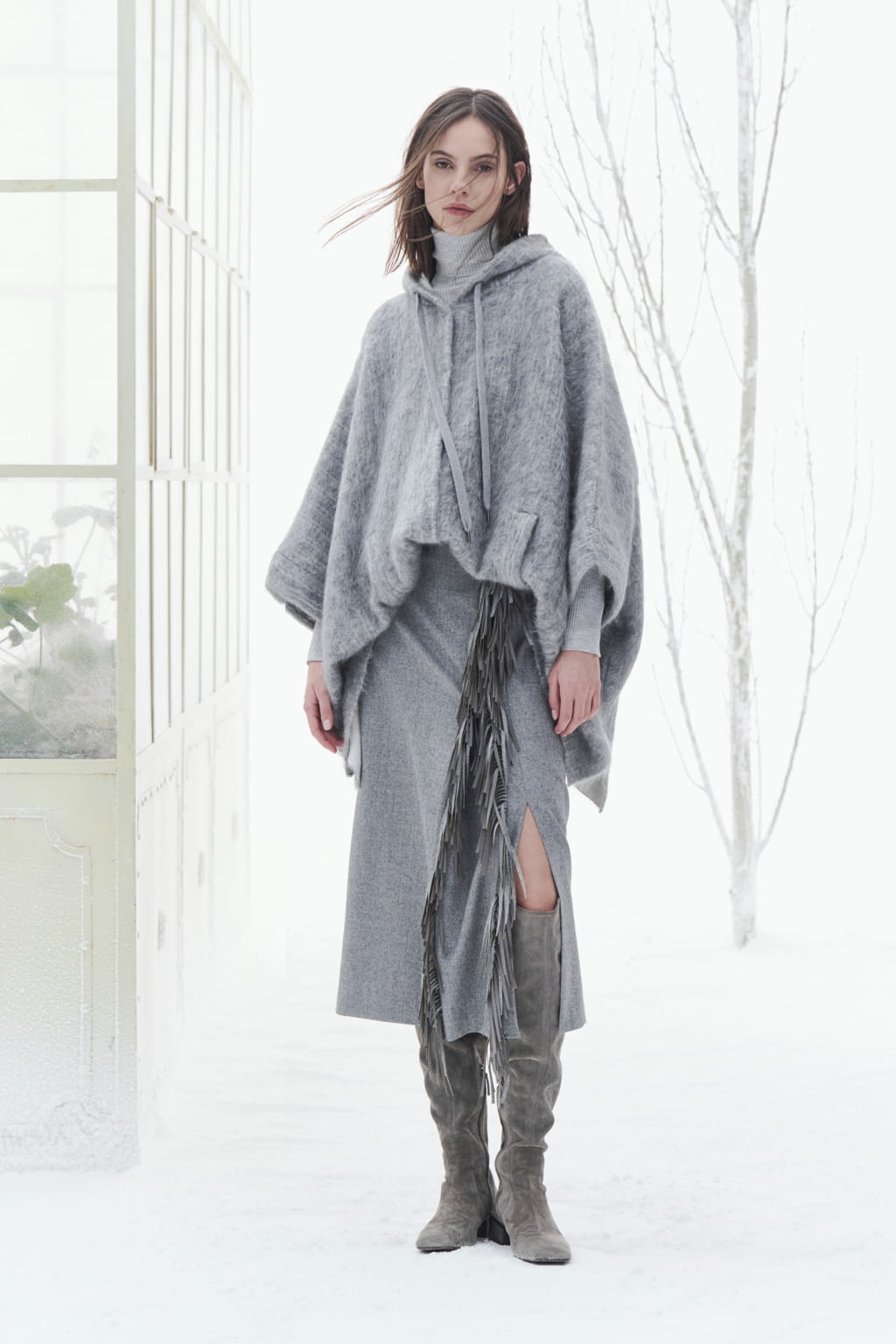 Fashion Week Milan Fall/Winter 2021 look 13 from the Brunello Cucinelli collection 女装