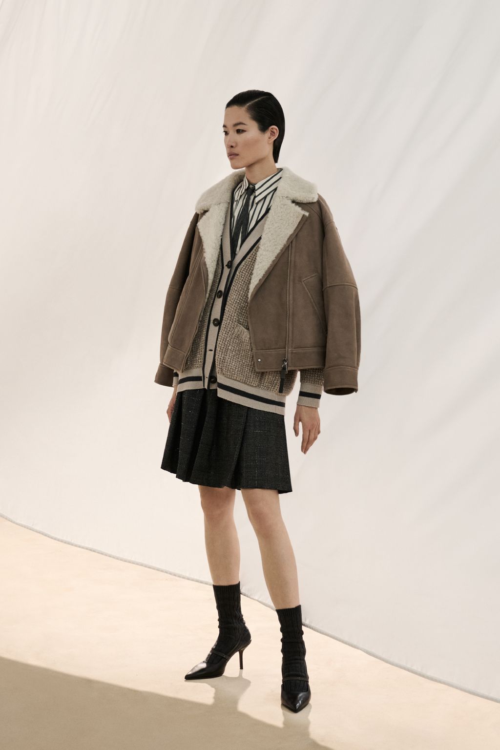 Fashion Week Milan Fall/Winter 2023 look 12 from the Brunello Cucinelli collection 女装