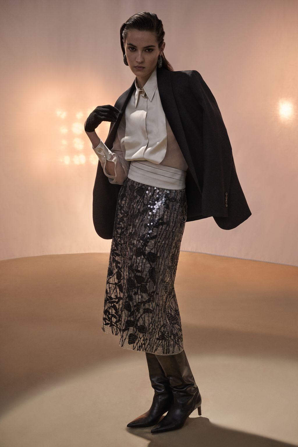 Fashion Week Milan Fall/Winter 2023 look 36 from the Brunello Cucinelli collection womenswear