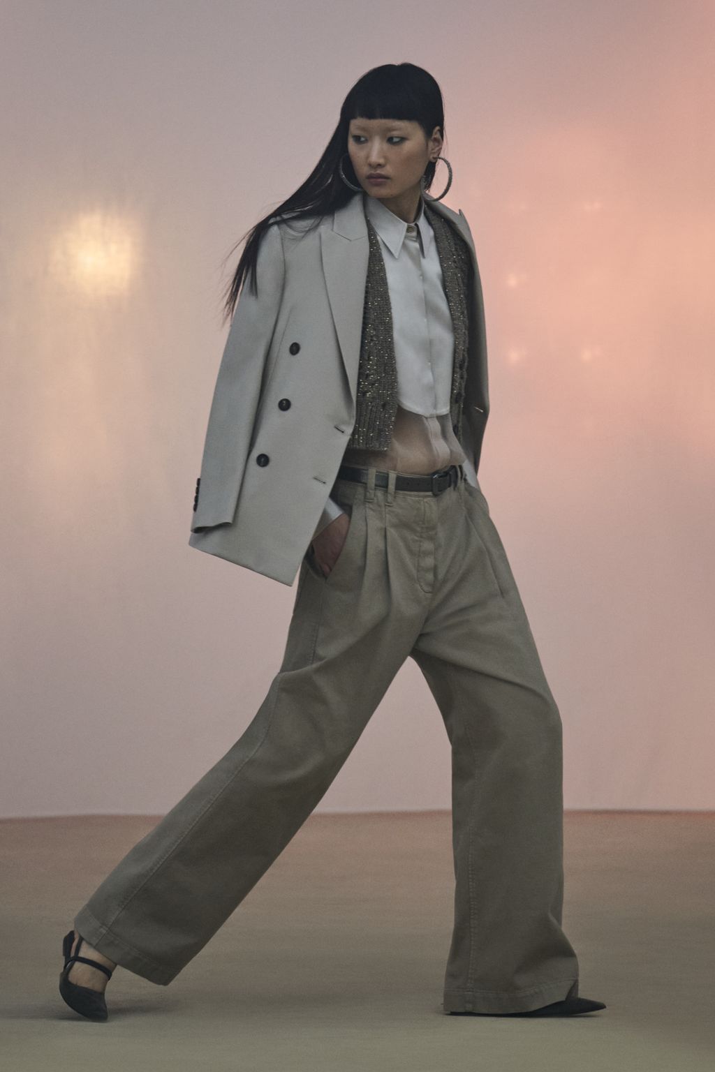 Fashion Week Milan Fall/Winter 2023 look 37 from the Brunello Cucinelli collection 女装